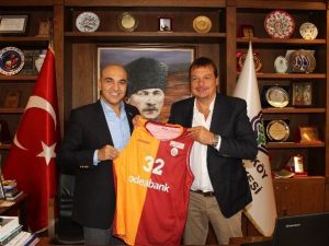 Ergin Ataman’dan Serebral Palsili Çocuklara Destek