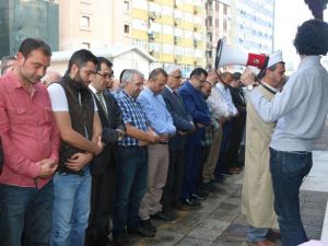 Halep’teki Şehitler İçin Trabzon’da Gıyabi Cenaze Namazı Kılındı
