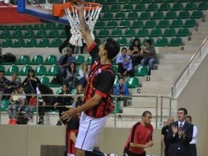 Nesine.com Eskişehir Basket, Sakarya Deplasmanında