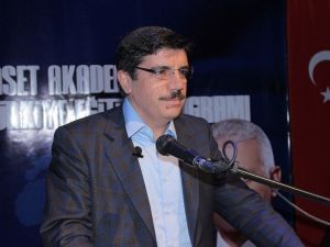 Ak Parti Genel Başkan Yardımcısı Aktay: "Üniversite Eliyle Güçlü Bir Vatandaş Tipine Ulaşabiliriz"