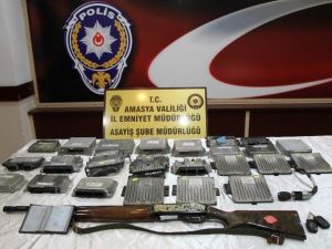 Çalıntı Araçlardan Geriye ‘Beyinleri’ Kaldı