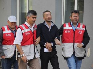 Babaannesinin 10 Bin Lirasını Çalan Kızın Parayı Verdiği Arkadaşı Yakalandı