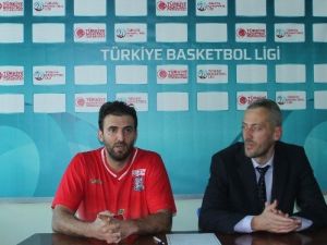 Yalova Group Belediyespor’da Şok Ayrılık