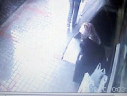 Rize'de Cüzdan Hırsızlığı Güvenlik Kamerasında