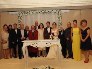 Muharrem Usta Ve Ersun Yanal Nikah Şahitliği Yaptı