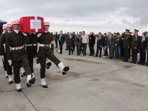 Şehit Uzman Çavuş Bayram Aksu’nun Cenazesi Samsun’a Getirildi