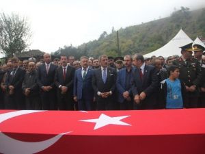 Çocuğunu Göremeden Şehit Düşen Askere Gözyaşı