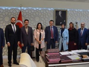 Hak-iş’ten Başkan Genç’e Ziyaret