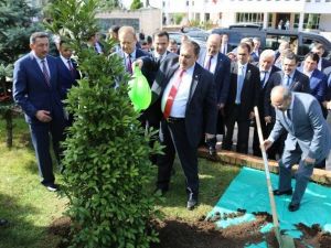 Bakan Veysel Eroğlu ’Yeşil Yolu’ Değerlendirdi
