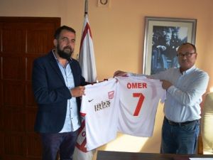 19 Yıl Sonra Formalarına Reklam Aldılar
