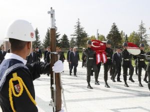 6. Cumhurbaşkanı Fahri Korutürk Mezarı Başında Anıldı