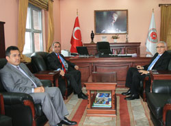 Vali Çakır'dan Adli Yıl Ziyareti