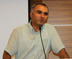 Rektör Yardımcısı Osman Karamustafa'nın Acı Kaybı