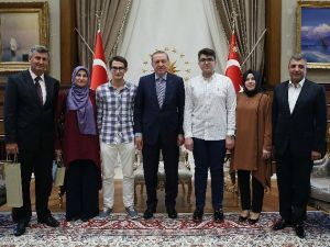 Cumhurbaşkanı Erdoğan Dereceye Giren Öğrencileri Kabul Etti
