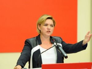 Chp Myk, Beşiktaş Belediye Başkanı Hazinedar’ı Disipline Sevk Etti