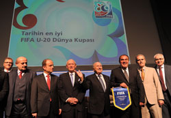 FIFA U20 Dünya Kupası Zirvesi Zürih'te Yapıldı