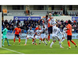 Başakşehir’e Konyaspor Çelmesi