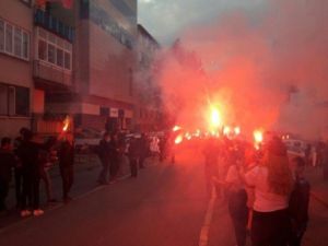 Avni Aker’de Trabzonspor’a Coşkulu Karşılama