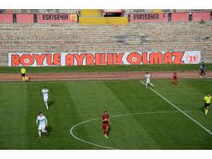 Es Es Yarım Asırlık Evine Veda Etti