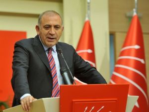 "İki Cihan Bir Araya Gelse Bu Ülkede..."