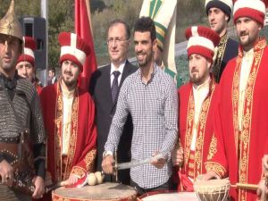 Şampiyon Memleketinde Mehter Marşıyla Karşılandı