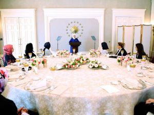 Emine Erdoğan Vali Eşleri İle Bir Araya Geldi