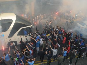 Trabzonspor’a İstanbul’da Coşkulu Karşılama