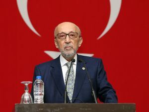 Vefa Küçük’ten Aziz Yıldırım’a Destek
