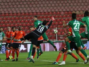 Manisa Ekibi 3 Puanı Tek Golle Aldı