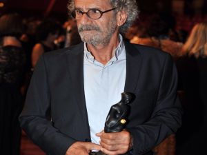 Ödülünü Suriyeli Çocuklara Adadı