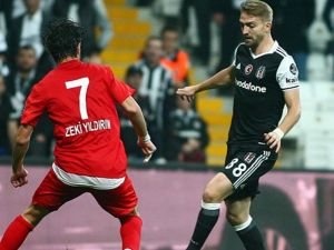 Caner Erkin Ameliyat Oldu