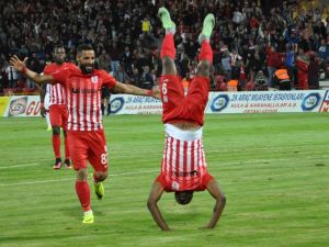 8 Haftada 8 Gol