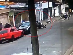 Motosikletle Yaklaşan Hasmını Böyle Vurdu