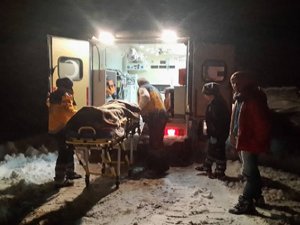 Rize'de Kardan Dolayı Mahsur Kalan Hasta İşçiler Kurtarıldı