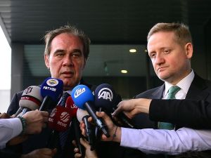 Demirören: "Fenerbahçe Yarışın İçinde Olur"