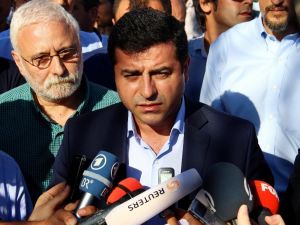 Selahattin Demirtaş’tan ’Gözaltı Ve Kayyum’ Tepkisi