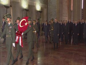 Devlet Erkanı Anıtkabir’de