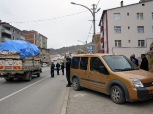 Gümüşhane’de Trafik Kazası: 2 Yaralı