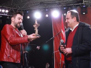 Gökhan Tepe Giresun’da Hayranları İle Buluştu.