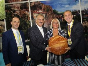 Yöresel Ürünler Fuarı’nın Karadeniz Standında Yöresel Ürünler Sergilendi
