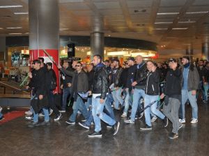 Napoli Taraftarları Türk Basın Mensuplarına Sataştı