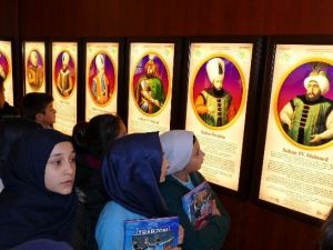 Öğrencilere Tarih Şuuru Aşılanıyor