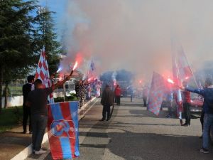Trabzonspor’a Kılıçlı Uğurlama