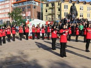 Giresun’da Öğrenciler İşaret Diliyle 15 Temmuz Marşı Okudular