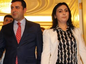 HDP’ye Terör Operasyonu: 8 Vekile Tutuklama
