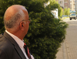 Rizeli Başkan Saklanıp Esnafı Denetliyor