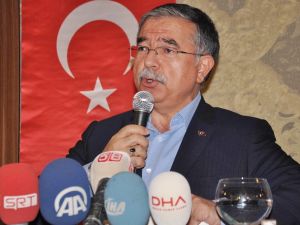 "Öğretmen Tasfiyesini Yapmak Zorundaydık"
