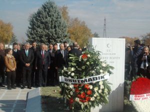 Chp’liler Ecevit’i Mezarı Başında Andı