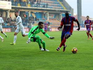 Karabük’te İlk Yarı Gol Yok