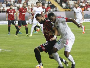 Antalya’da Eto’o Sahne Aldı!